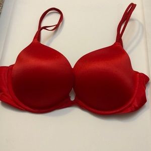 Victoria Secret very sexy push up bra